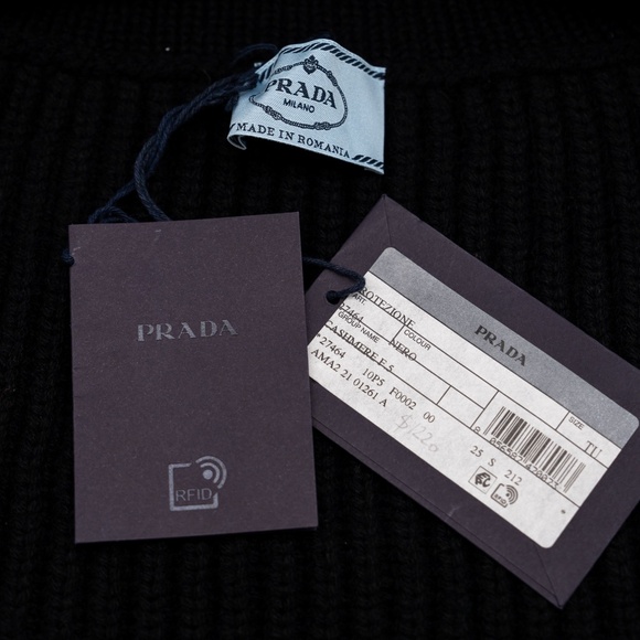 Prada intarsia-knit Logo Cashmere Neck Warmer With Hood / Scarf Balaclava Black - Picture 4 of 7